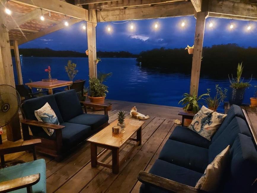 The Sunsetter Bed & Breakfast 博卡斯德尔托罗 外观 照片